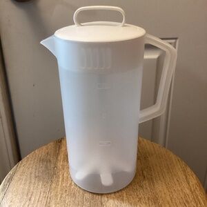 Vintage Rubbermaid Mixing Stir Pitcher